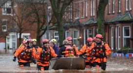 Из-за наводнения в Великобритании эвакуированы более тысячи людей