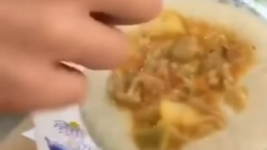 "Это не муляж, а еда": cтуденты обсмеяли бесплатный обед в колледже Павлодара