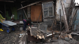 Стена дома частично обрушилась у одинокой женщины-зооволонтера в Павлодаре