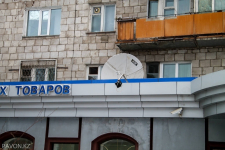 В Павлодаре началась борьба со спутниковыми антеннами и кондиционерами