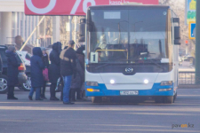 В Павлодаре автобусы и маршрутки будут ходить до восьми вечера