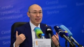 Кайрат Келимбетов не рекомендует брать кредиты в банках