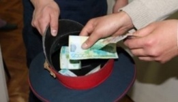 В Павлодаре полицейский получил взятку в 200 тысяч тенге
