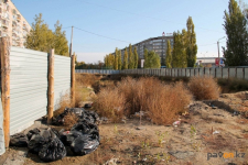 Земельный участок около Квазара, выделенный под торговый дом, возвращают в собственность города