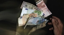 Ситуация с курсами валют в обменных пунктах Казахстана нормализовалась - Нацбанк
