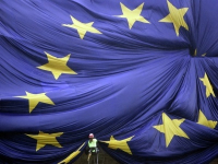 ЕС намерен призвать другие страны присоединиться к санкциям против РФ