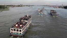 В Бангладеш затонуло судно с сотней пассажиров