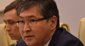 Сагадиев прокомментировал предложение Назарбаевой о продлении учебного года до 1 июля