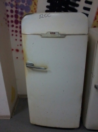 продам холодильник зил Москва...