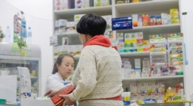 Запретить фармацевтам давать советы в аптеках предложила депутат