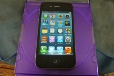 Продам Iphone 4S 32gb Цена 50000