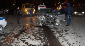 Девушка получила черепно-мозговую травму в аварии в центре Актау