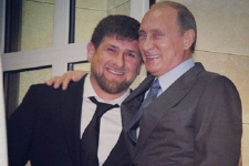 Кадыров пообещал поехать в Донбасс по приказу Путина