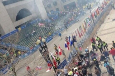 Взрывы на финише Бостонского марафона