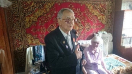 Родственники упавшего в парке Алматы ветерана рассказали об инциденте
