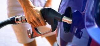 Казахстанские АЗС отпускают бензин только по талонам