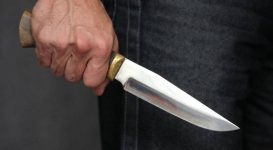 Кухонный нож обнаружили полицейские в кармане гуляющего около многоэтажек парня в Павлодаре