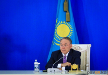 Нурсултан Назарбаев сложил с себя полномочия Президента Республики Казахстан