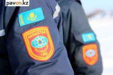 Павлодарские спасатели помогают эвакуироваться жителям СКО