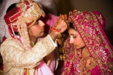 В Индии из-за скромного приданого ежедневно погибают более 20 женщин