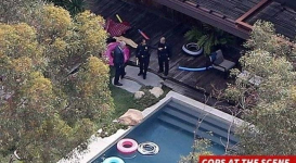 Мертвого парня нашли в бассейне дома Деми Мур