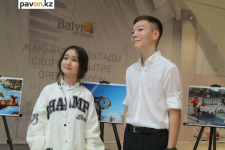 Фотовыставка двух школьников ко дню рождения родного города проходит в Павлодаре