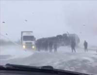 На трассе Павлодар-Экибастуз перевернулся грузовик