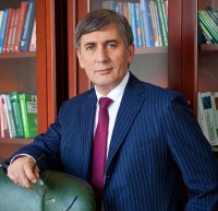 Адвокат Дагир Хасаво угрожает залить Москву кровью