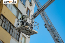 Серьезный пожар произошел в одной из павлодарских 16-этажек (фото)