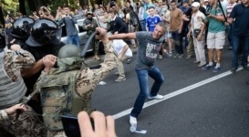 США и Россия осудили беспорядки в Киеве