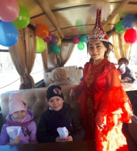 На праздничном трамвае прокатились павлодарцы в Наурыз