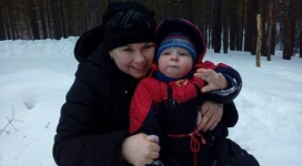 Чиновник на снегоходе спас жизнь отравившемуся малышу в Павлодарской области