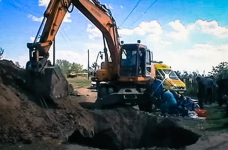 В Павлодарской области под обвалившимся грунтом задохнулся рабочий