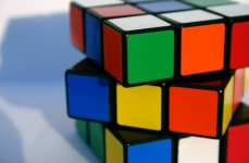 Павлодарские школьники собирают кубик Рубика менее чем за 8 секунд