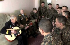Ветераны встретились с новобранцами Нацгвардии в Павлодаре