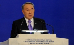 По инициативе Назарбаева в Астане состоится Всемирная антикризисная конференция
