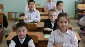 Петиция против продления учебного года в Казахстане набрала 15 тысяч подписей