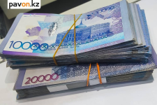 В Павлодаре врачам выплатили долги по зарплате после вмешательства прокуратуры