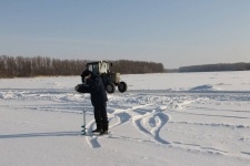 В Павлодарской области официально начала функционировать одна ледовая переправа через Иртыш