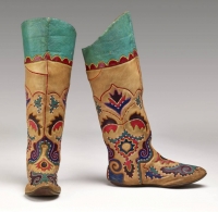 В Британском музее можно увидеть казахскую обувь начала XX века