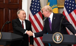 Трамп встретился с Назарбаевым в Белом доме