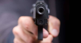 Полицейские задержали подозреваемого, стрелявшего в прохожего в Аксу