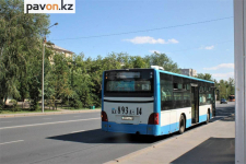 Улучшение качества автобусных перевозок в Павлодаре жители города обсудили с сотрудниками отдела ЖКХ