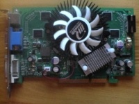 ПРОДАМ ВИДЕОКАРТУ INNO3D GF7600GS AGP 8X