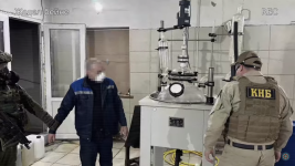 Наркотики на сумму 4,2 миллиарда тенге нашли в лаборатории, оборудованной на даче в Павлодаре
