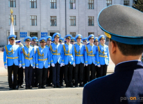 В Павлодаре 500 школьников приняли участие в смотре строя и песни