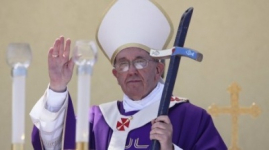 Папа Римский начнет раздавать индульгенции через Twitter